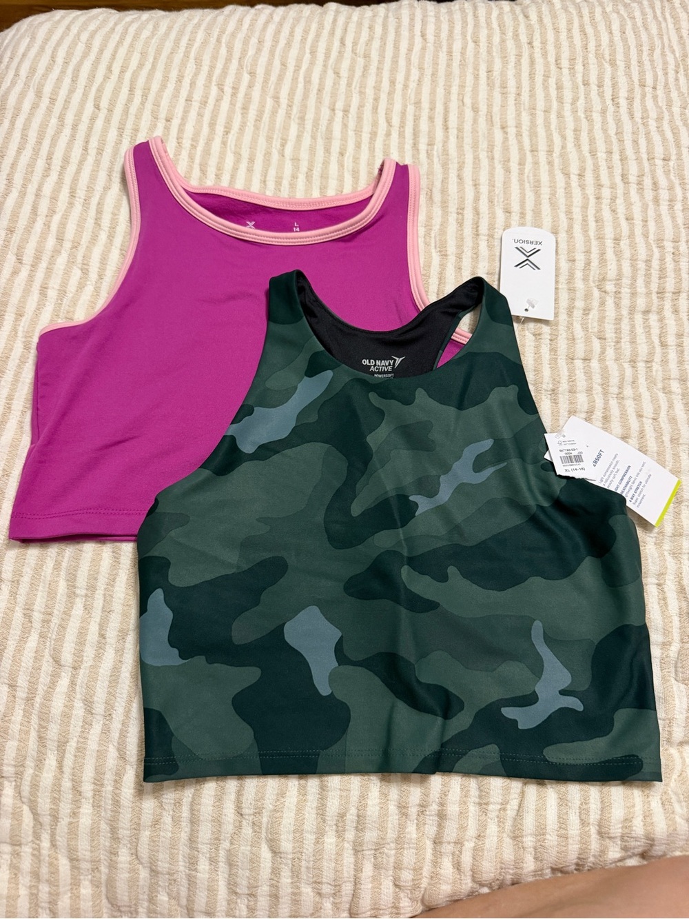 Active Camo Sports Bra & Pink Crop Tank Bundle